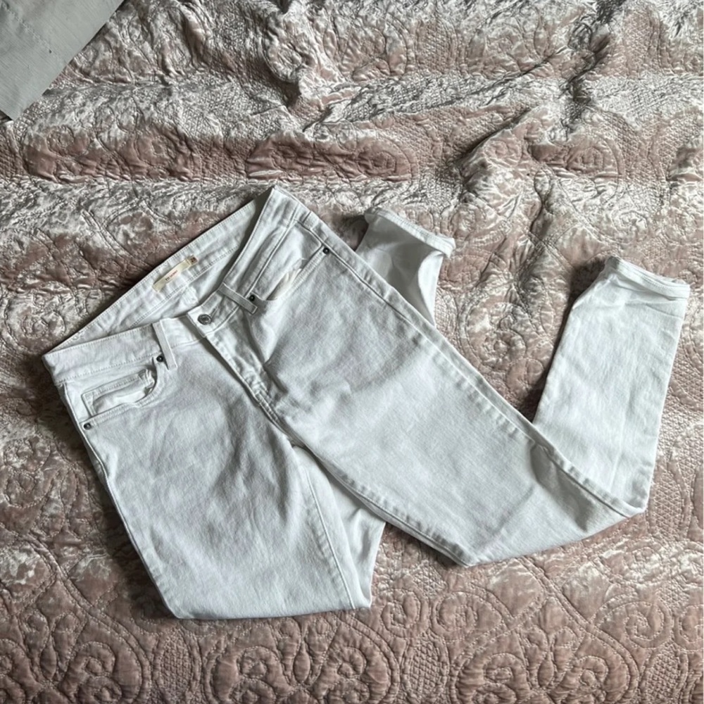 Levi’s white 711 denim skinny